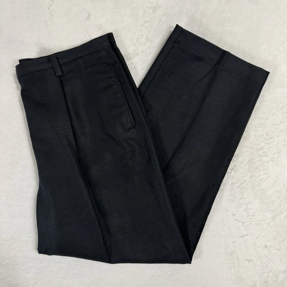 Liz Claiborne 🏷️ tag